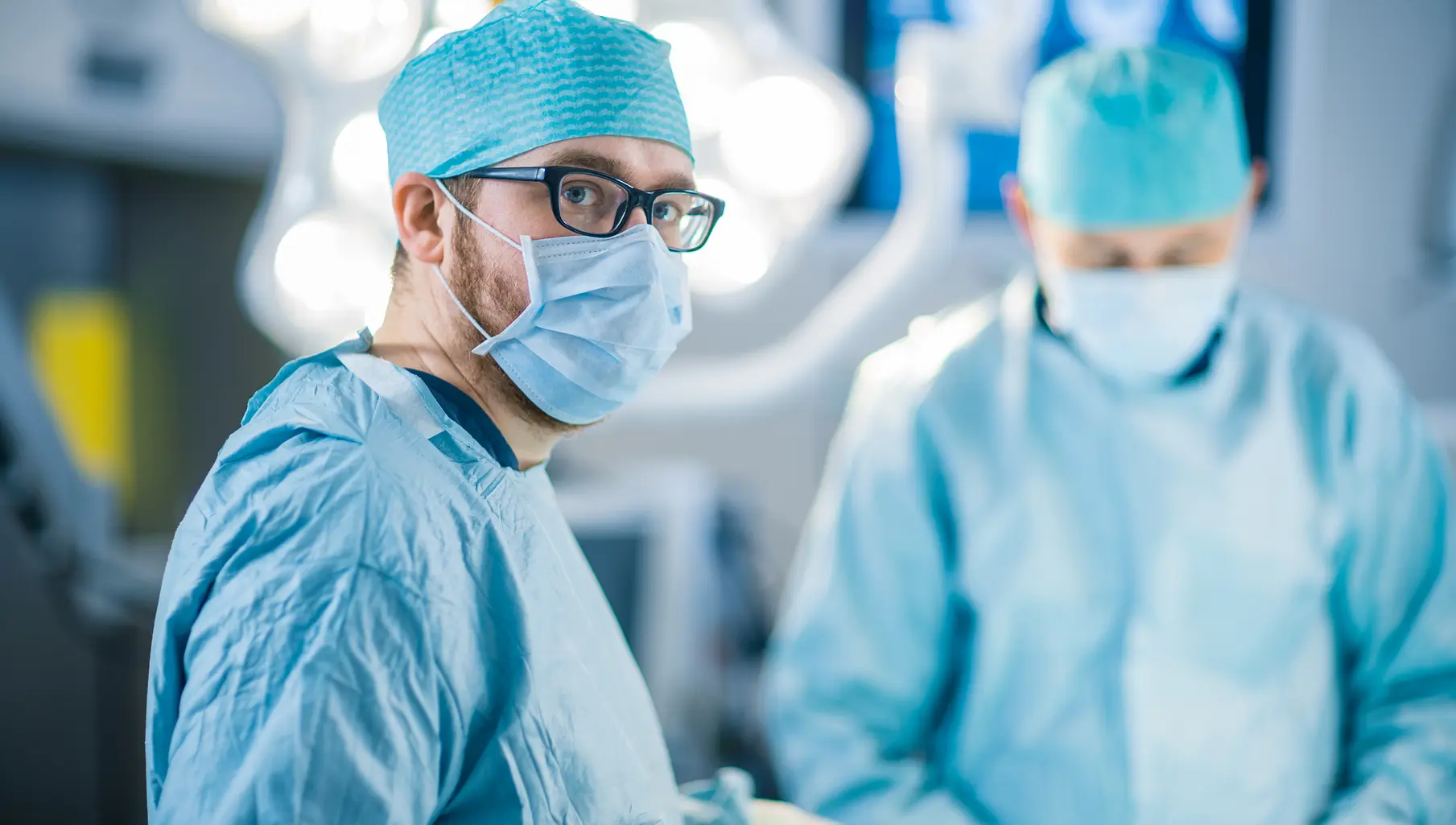 half-width-banner-two-doctors-new